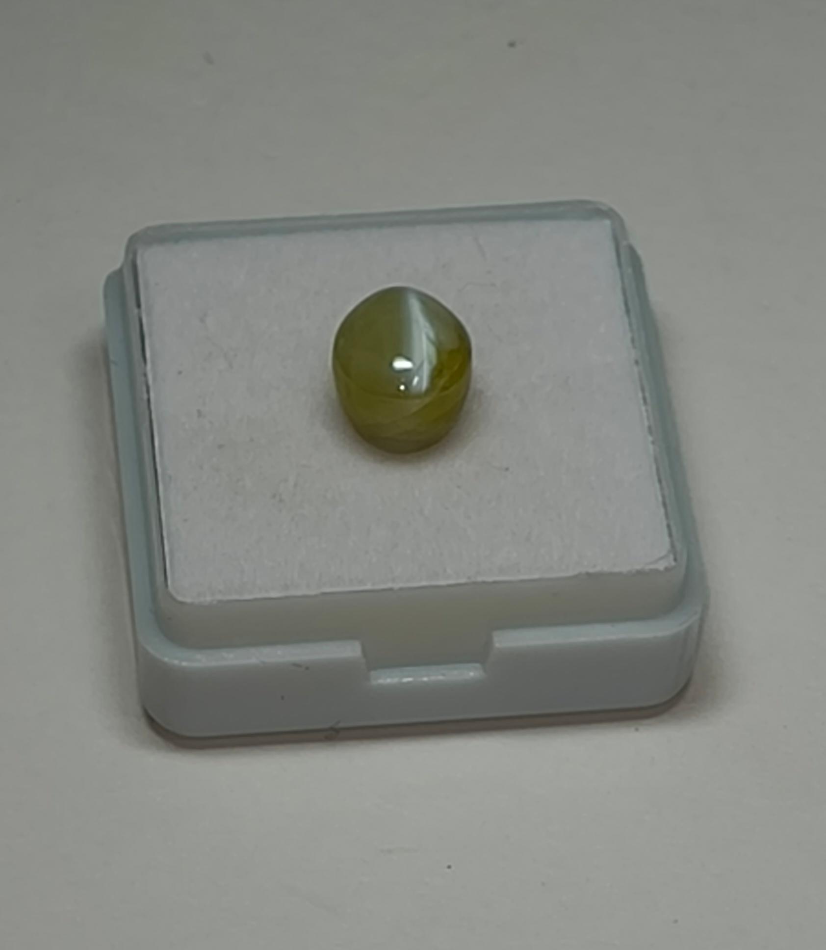 Natural Cats Eye (Lehsunia) 5.27 Ratti – Premium Certified Gemstone