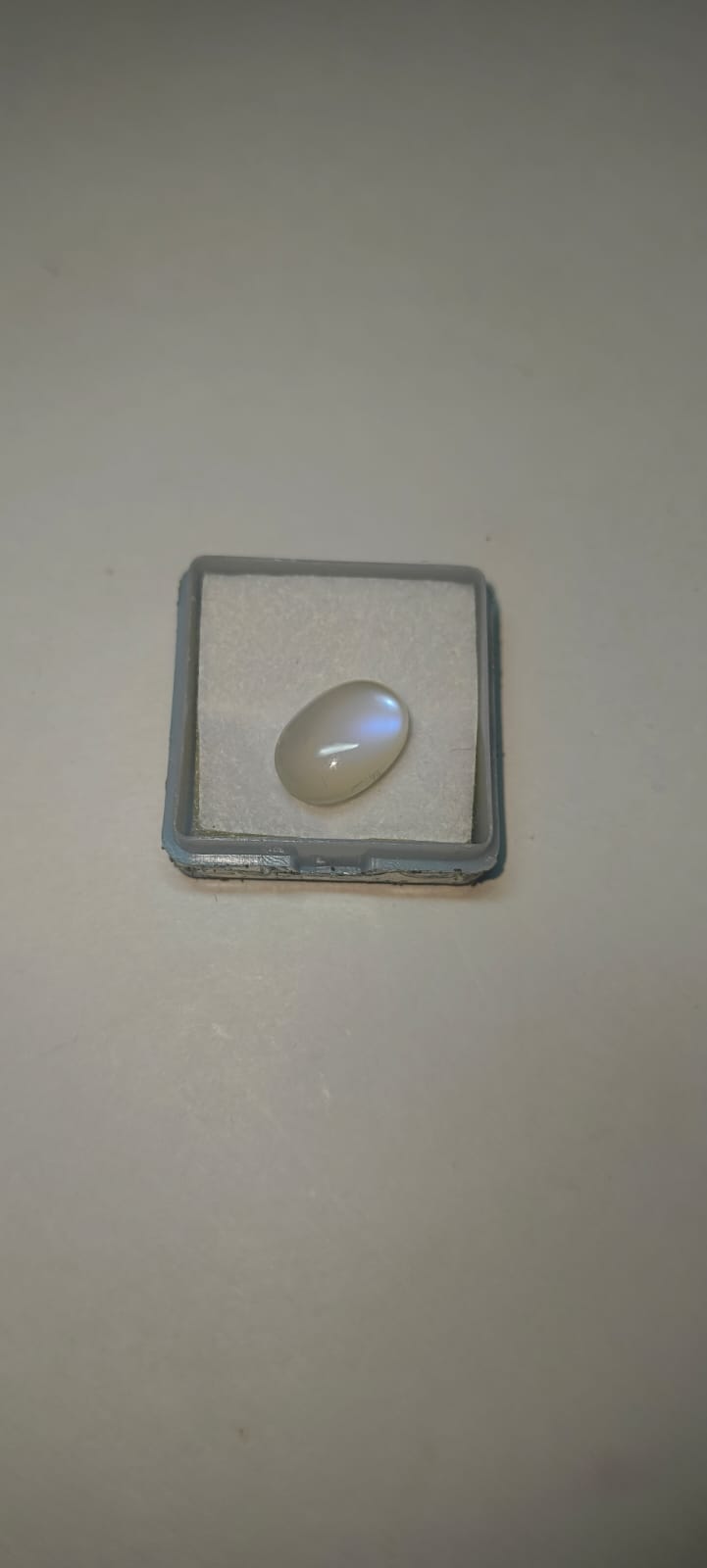 Natural Blue Moon Stone 7.60 Ratti Certified Gemstone for Astrology & Jewelry