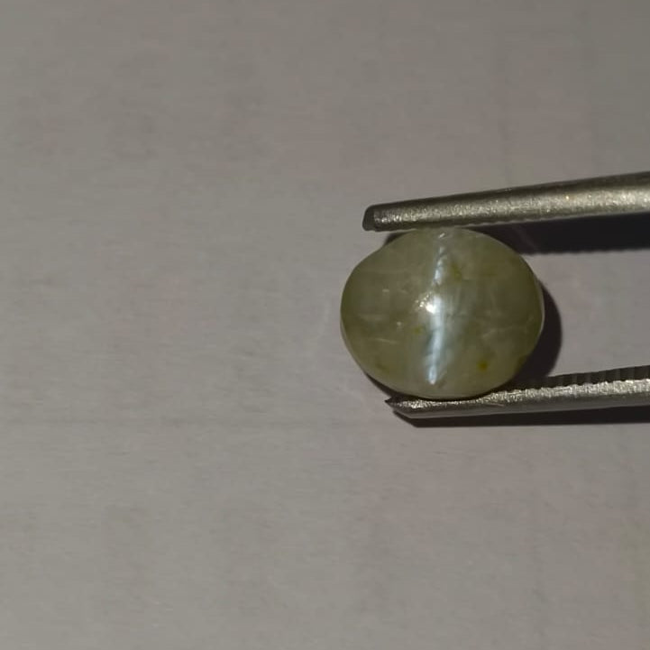 Natural Ceylon Cat’s Eye 4.20 Ratti (Approx. 3.82 Carat) | Certified Chrysoberyl Lehsunia Gemstone | Original Sri Lankan Cat’s Eye for Ring & Pendant | Astrological Gemstone