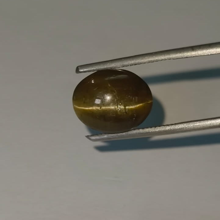 Natural Chrysoberyl Cat's Eye (Lehsunia) Gemstone Approx. 7.25 Ratti | Certified Ketu Stone.