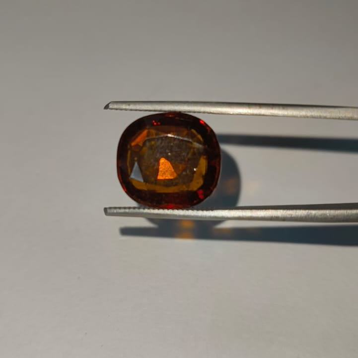 Natural Gomed (Hessonite Garnet) 10.60 Ratti (9.54 CTS) Certified Gemstone – Natural Honey Brown Ceylon Gomed for Rahu – Astrological Gem