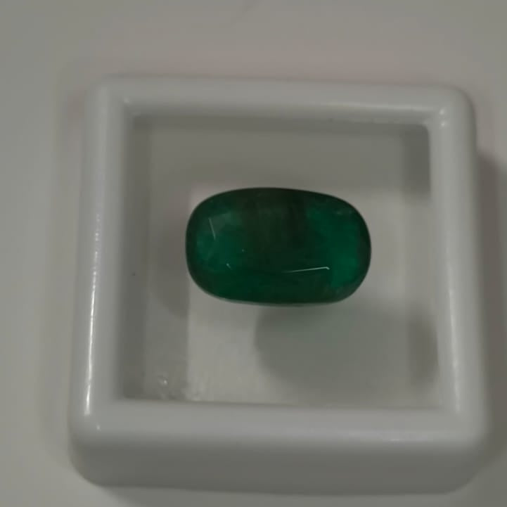 Natural Panna (Emerald) 5 CTS – Certified Natural Green Emerald Gemstone | Premium Quality Panna | Original Emerald for Ring & Pendant | Astrological Gemstone & Gifting