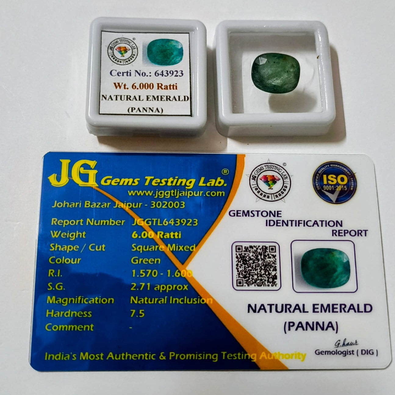 Natural Panna (Emerald) 6.00 Ratti (Approx. 5.40 Carat) | Certified Green Emerald Gemstone | Original Panna for Ring, Pendant & Gifting.