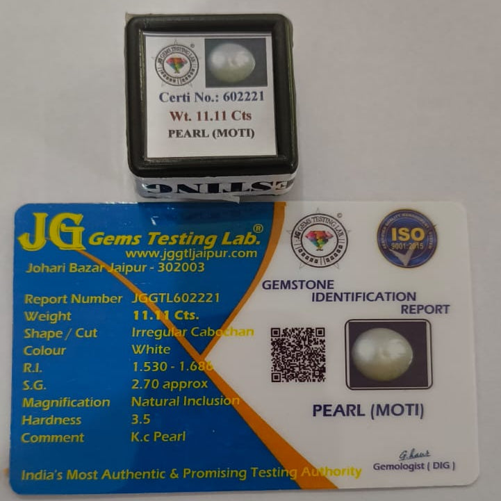 "Natural Pearl (Moti) 11.11 ratti Gemstone – Premium Quality Original Chandra Mani for Jewellery"