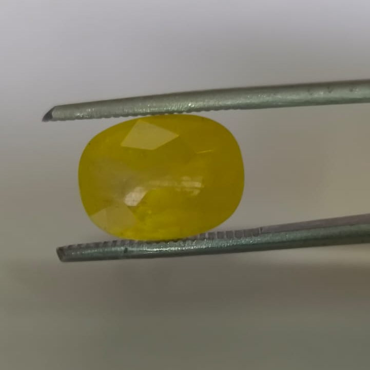 Natural Thai Bangkok Yellow Sapphire 6.41 Ratti (Approx. 5.90 Carat) – Certified Pukhraj Gemstone | Natural Yellow Sapphire | Astrological Gemstone