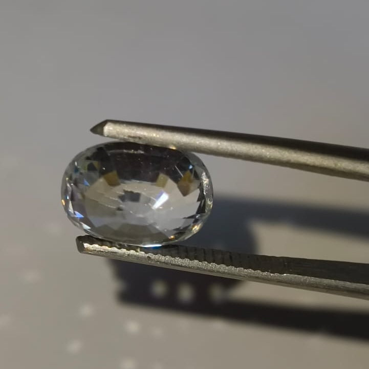 Natural White Zircon 6.11 Ratti (Approx. 5.61 Carat) – Certified White Zircon Gemstone | Brilliant Sparkle | Astrological Gemstone