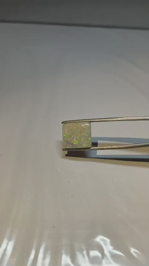 Natural Australian Fire Opal Approx. 7.19 Ratti | Certified Premium Gemstone.