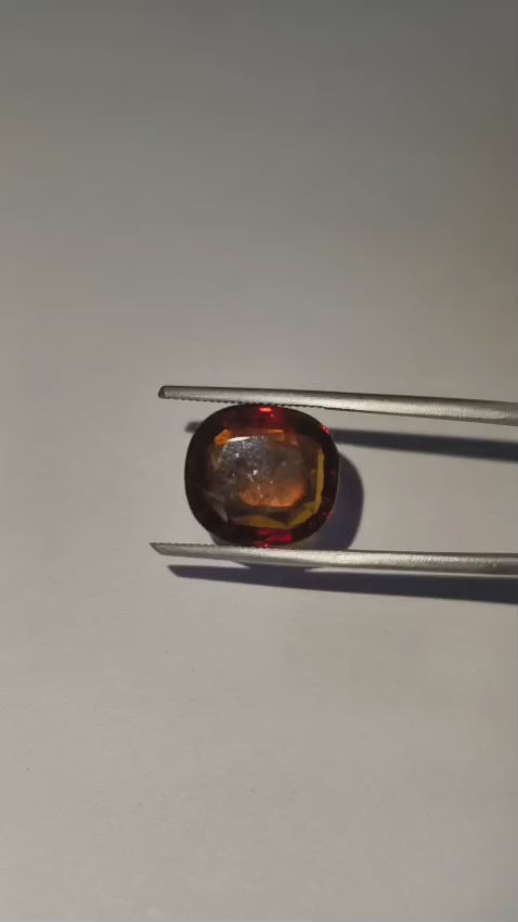 Natural Gomed (Hessonite Garnet) 10.60 Ratti (9.54 CTS) Certified Gemstone – Natural Honey Brown Ceylon Gomed for Rahu – Astrological Gem